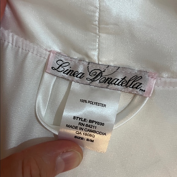 Bridesmaid Satin Robe with Tie Waist size S/M - Picture 3 of 9